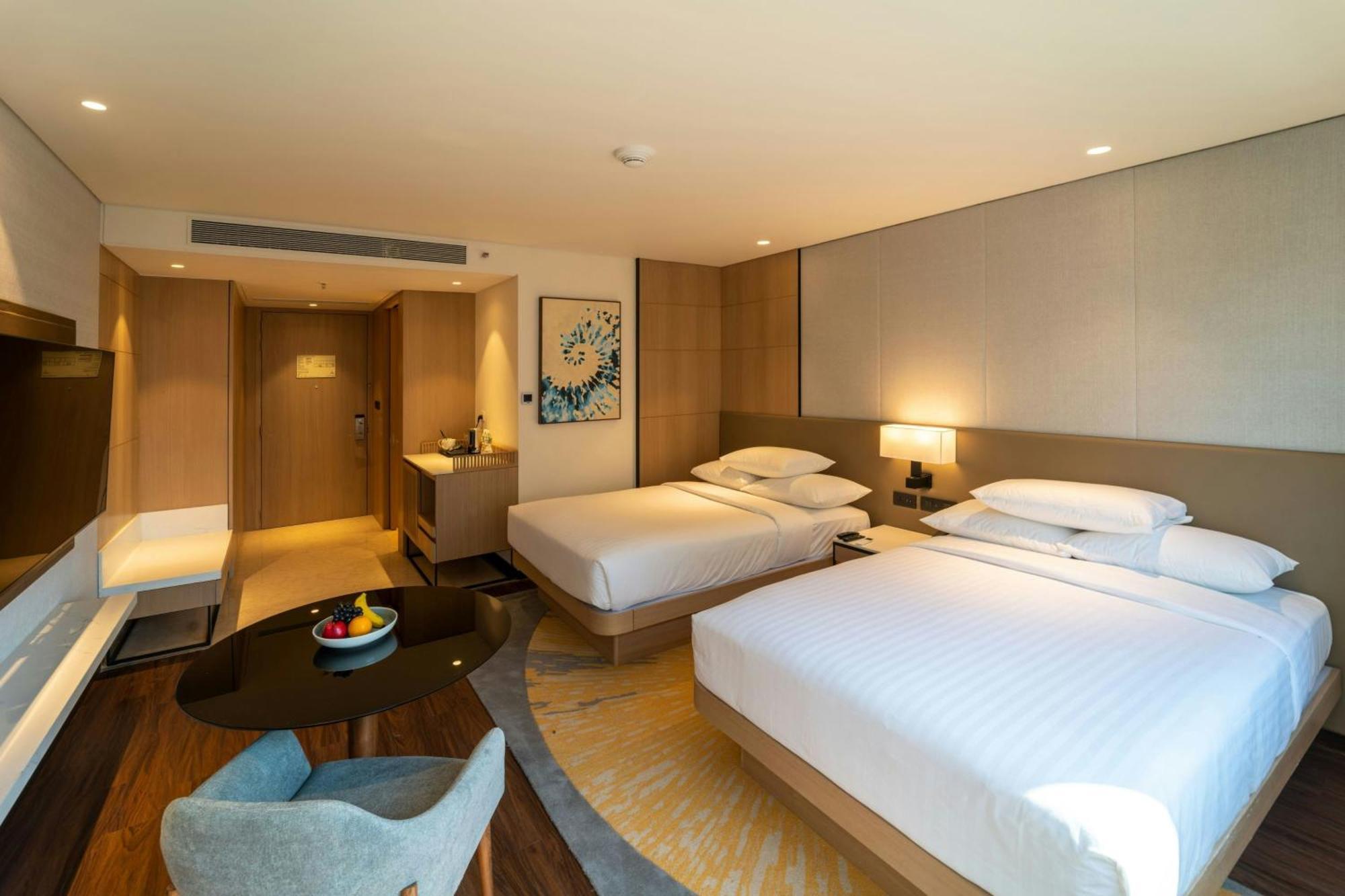 Courtyard By Marriott Vadodara Exterior foto